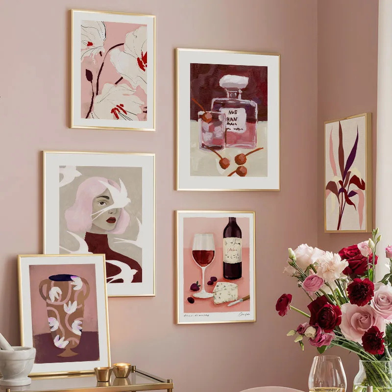 Red Striped Girl Flower Birds  – Wine Beer Bar Bewertung und Preis